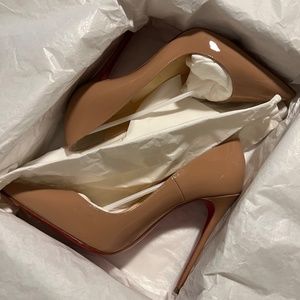 Christian Louboutin | Shoes | Christian Louboutin So Kate Nude | Poshmark
